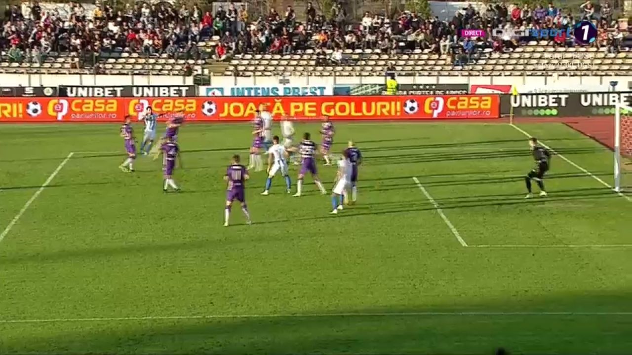 FC Argeș - Universitatea Craiova 0 - 4: Oltenii se apropie la un punct de FCSB și rămân în cursa pentru titlu _10