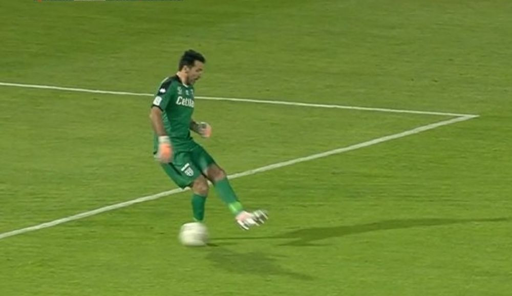 Italienii, fără milă după gafa uriașă a lui Gianluigi Buffon: Revenire dezastruoasă &icirc;n poarta Parmei!