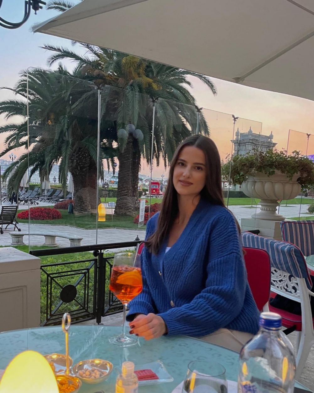Iubita lui Olimpiu Moruțan, prezentă alături de fotbalist de ziua lui. Cum a fost sărbătorit românul la antrenament _14
