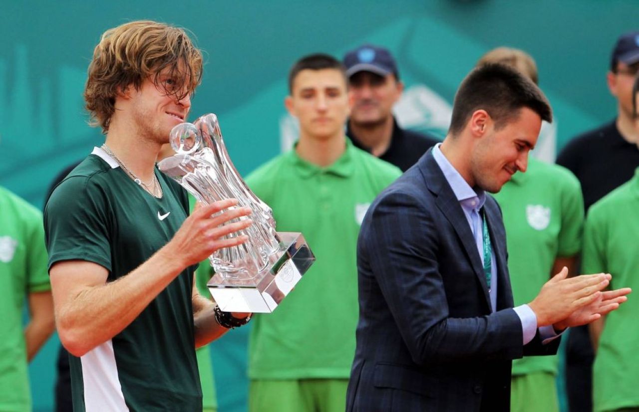 Motivul pentru care Novak Djokovic a pierdut cu 6-0 setul decisiv al finalei de la Belgrad: „Îmi afectează corpul și metabolismul”_1