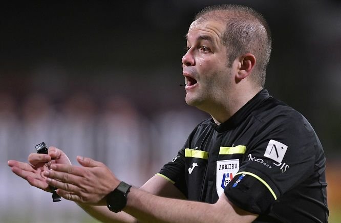 „V-a plăcut arbitrajul?” / „De pe Lună s-a văzut penalty-ul ăla!” Deciziile lui Popa, subiect de discuție între Pușcaș și Iftime _4