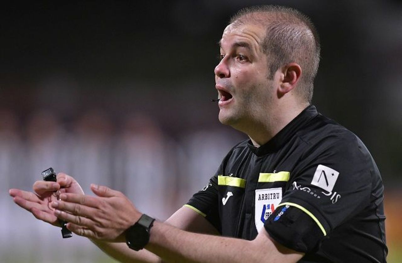 „V-a plăcut arbitrajul?” / „De pe Lună s-a văzut penalty-ul ăla!” Deciziile lui Popa, subiect de discuție între Pușcaș și Iftime _4