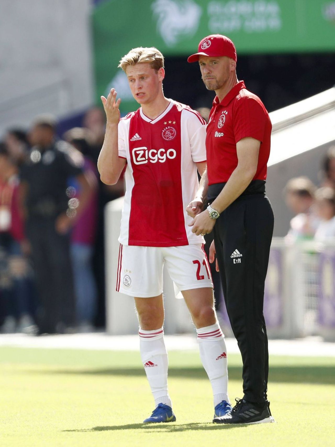 Erik ten Hag a cerut un jucător de la FC Barcelona la United! Oficialii „diavolilor”, gata să renunțe la doi jucători _3