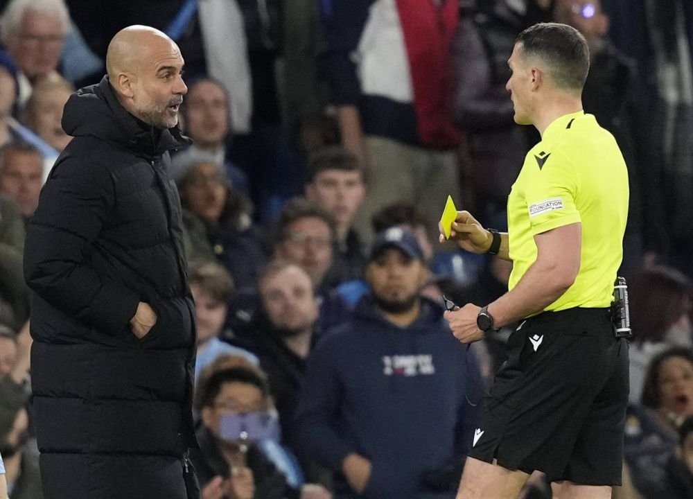 Istvan Kovacs i-a arătat lui Guardiola primul ”galben” din Manchester City - Real Madrid! Ce a făcut antrenorul catalan_2