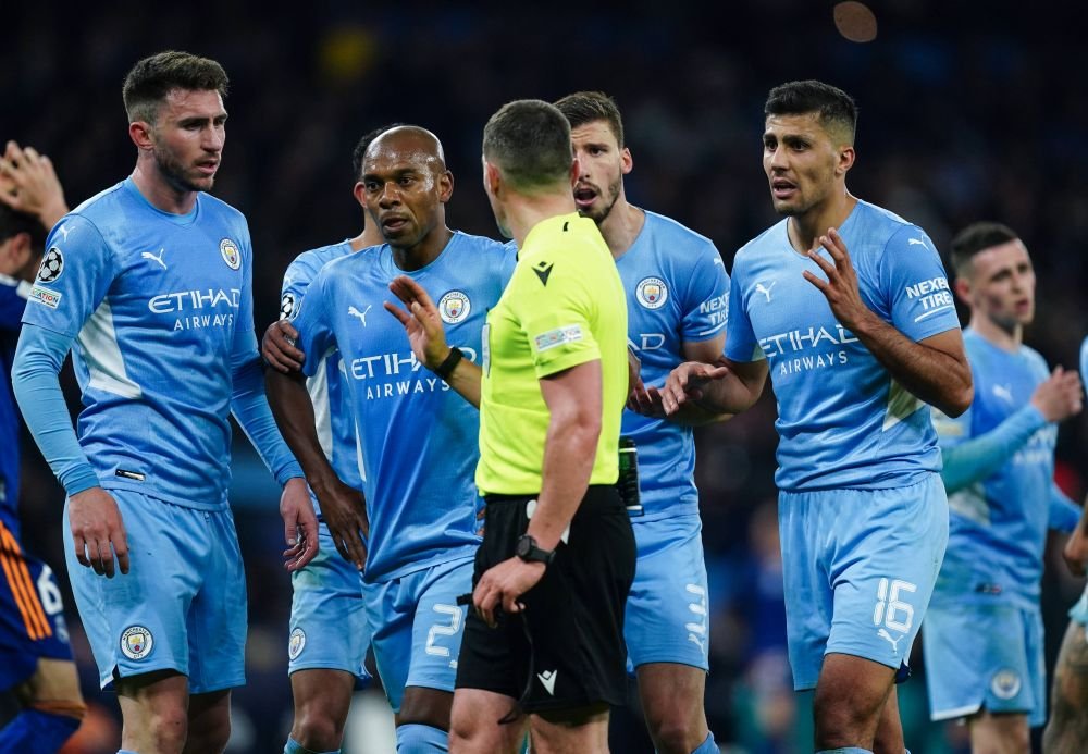 Cum a arătat Manchester City - Real Madrid pentru Istvan Kovacs! Un penalty, un galben pentru Guardiola și o decizie importantă_9