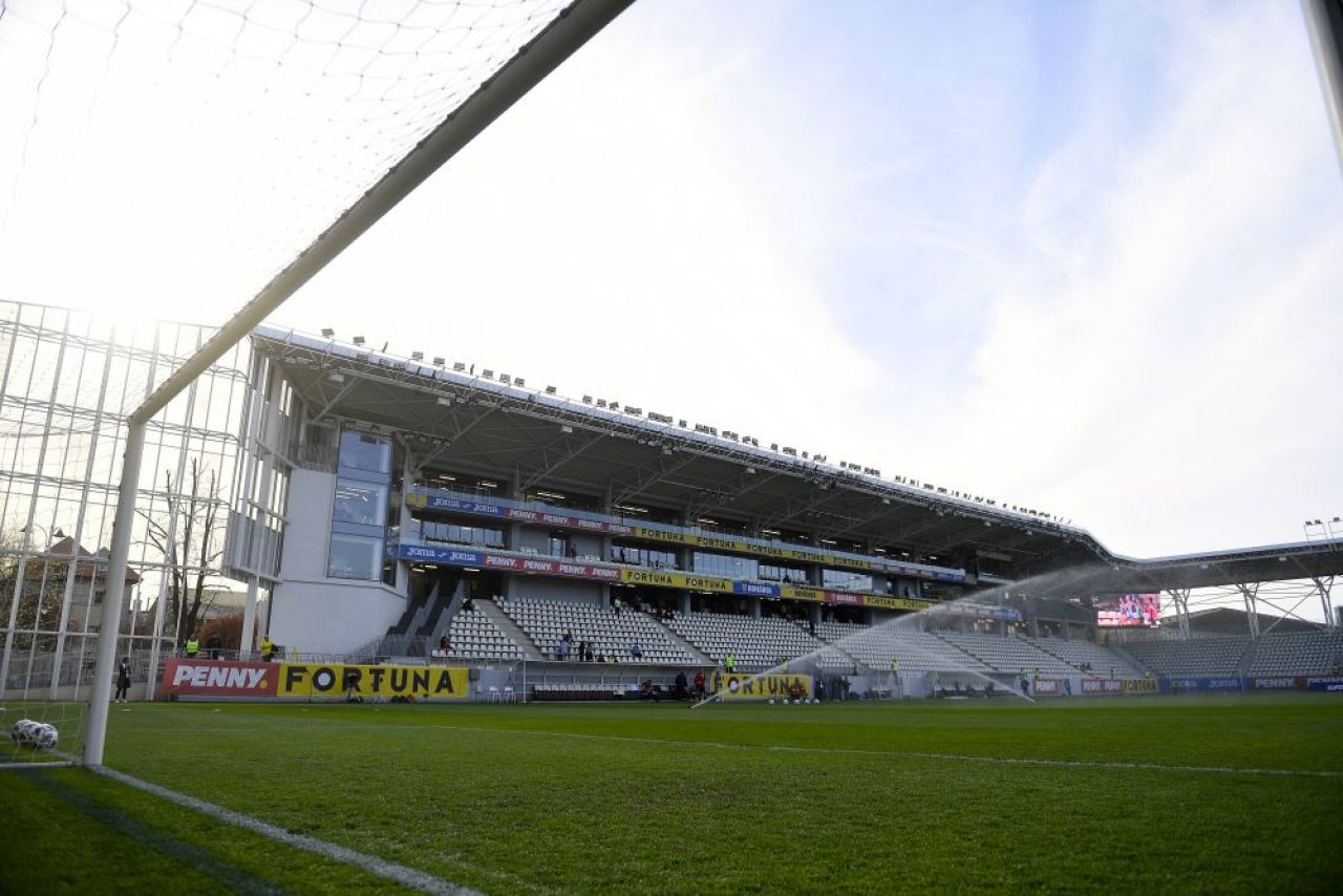 „Nu înțeleg dorința asta! Avem atâtea stadioane de fotbal făcute special pentru asta!” Echipele de fotbal nu sunt dorite pe Arcul de Triumf_1