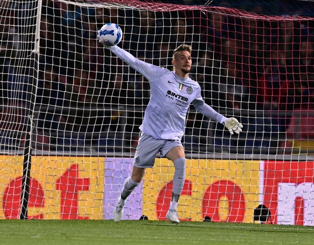 Gafă uriașă a lui Ionuț Radu în Bologna - Inter! A dat pe lângă minge, iar nerazzurrii pot pierde titlul_3