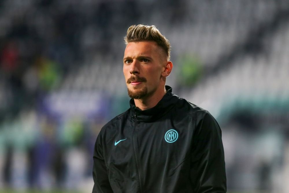 A profitat de gafa lui Radu și așteaptă telefonul lui Milan! Nicola Sansone, pus pe glume: ”Măcar un împrumut, să pot juca în Champions League”_11