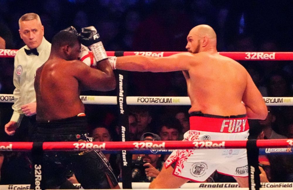 Ce mașină conduce Tyson Fury și răspunsul dat când a fost întrebat dacă va mai boxa.