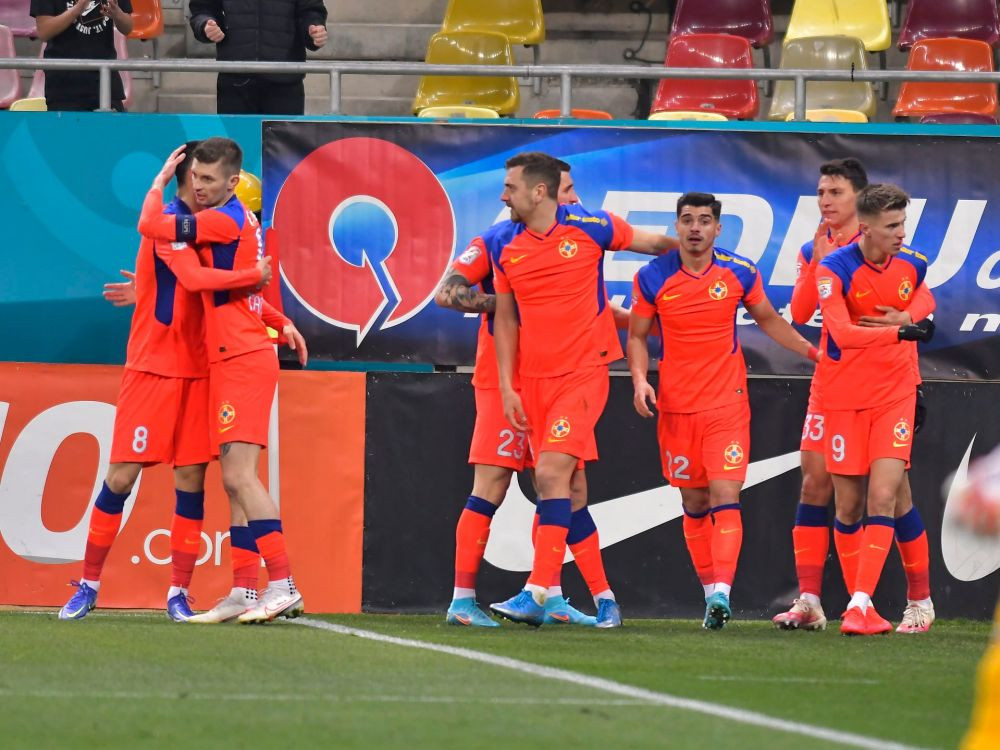 Vedeta din atacul FCSB care poate evolua și ca fundaș: A jucat foarte bine la noi pe acest post, face banda bine!