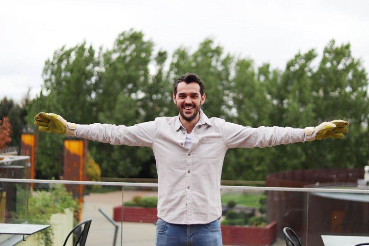 A fost fotbalist, iar acum este unul dintre cei mai apreciați actori de reclame din România! _1