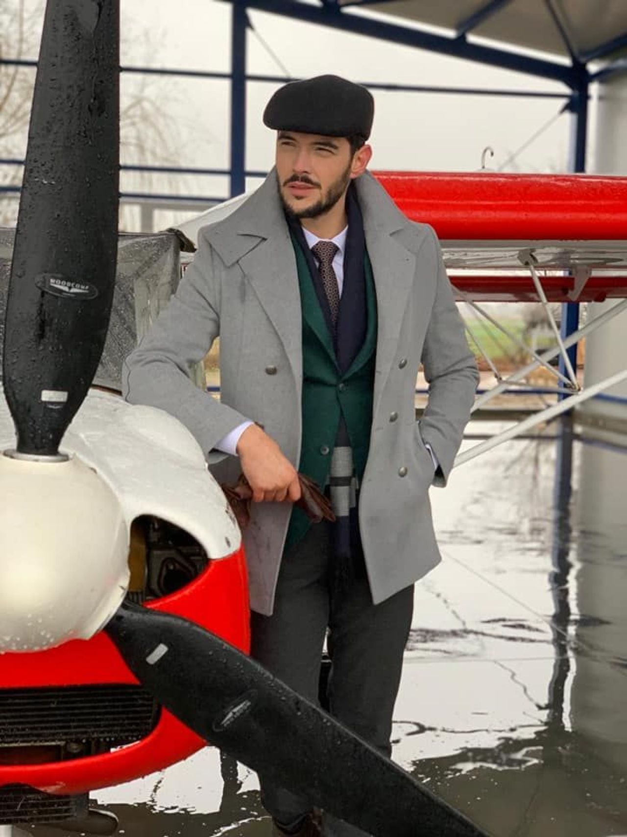 A fost fotbalist, iar acum este unul dintre cei mai apreciați actori de reclame din România! _4