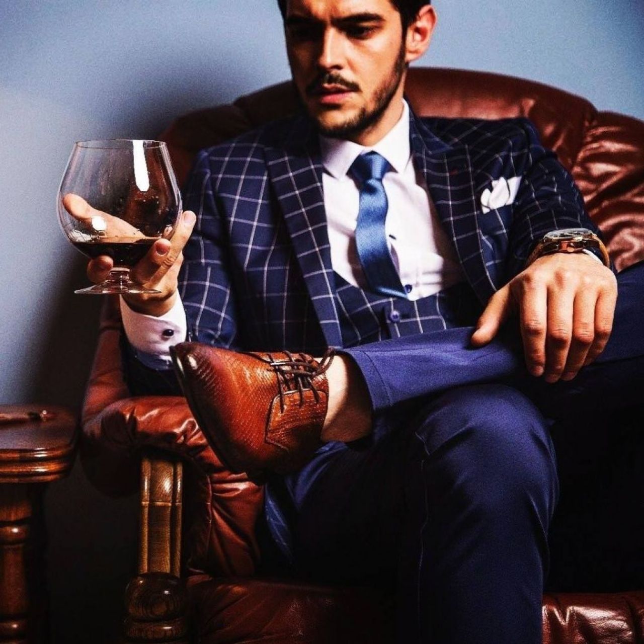 A fost fotbalist, iar acum este unul dintre cei mai apreciați actori de reclame din România! _9