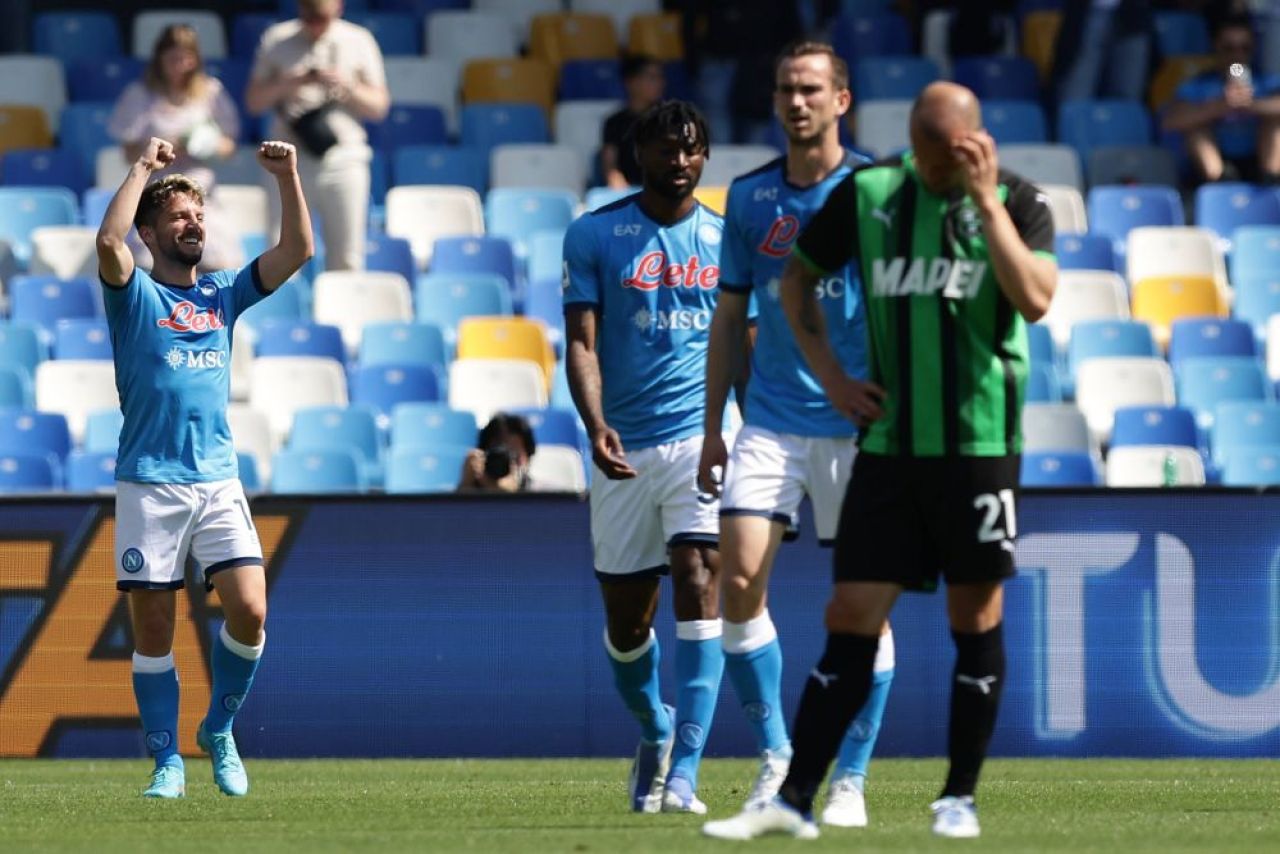 4 pe linie! Vlad Chiricheș, pus la zid după umilința cu Napoli: