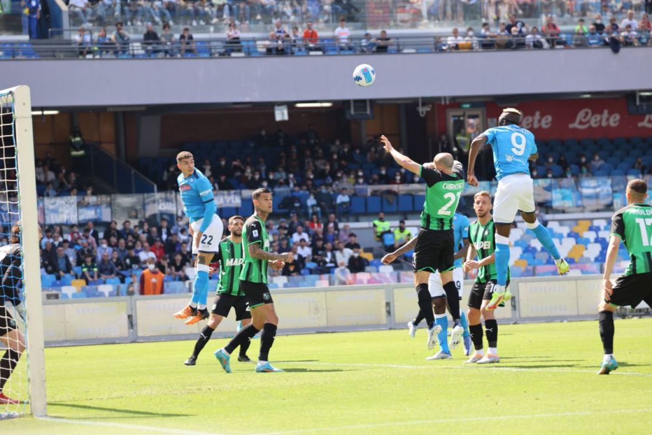 4 pe linie! Vlad Chiricheș, pus la zid după umilința cu Napoli: