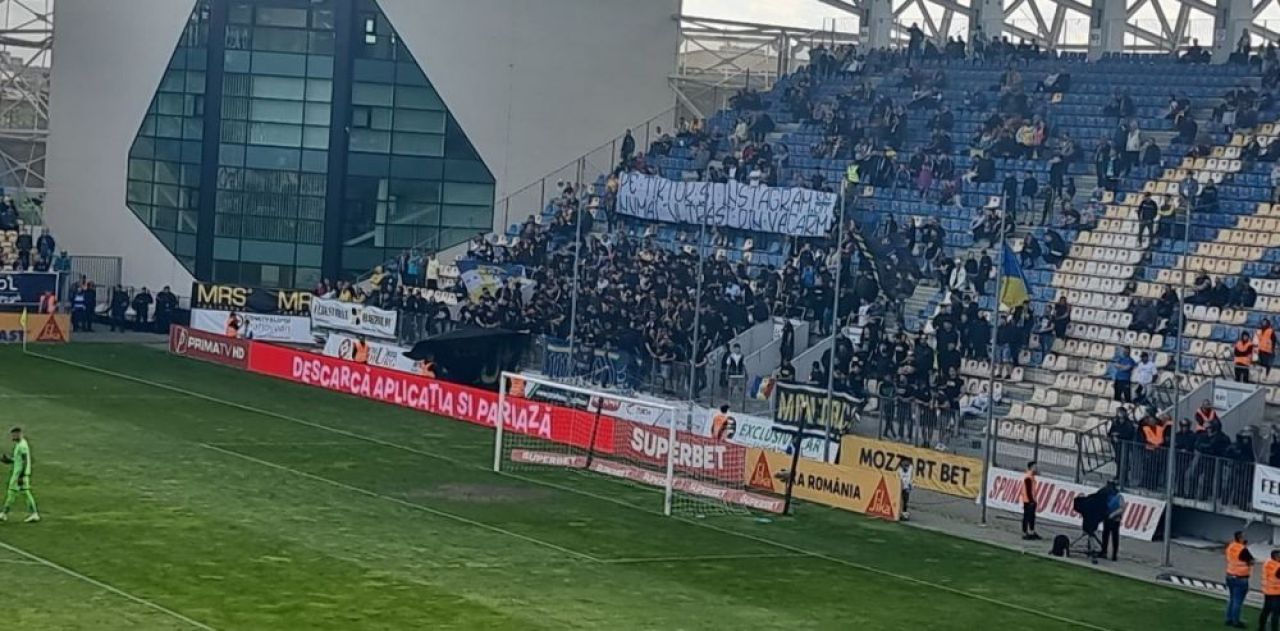 Petrolul - Steaua, derby fără gol în fața a 14.000 de fani! Cele mai tari bannere + cum arată clasamentul_5