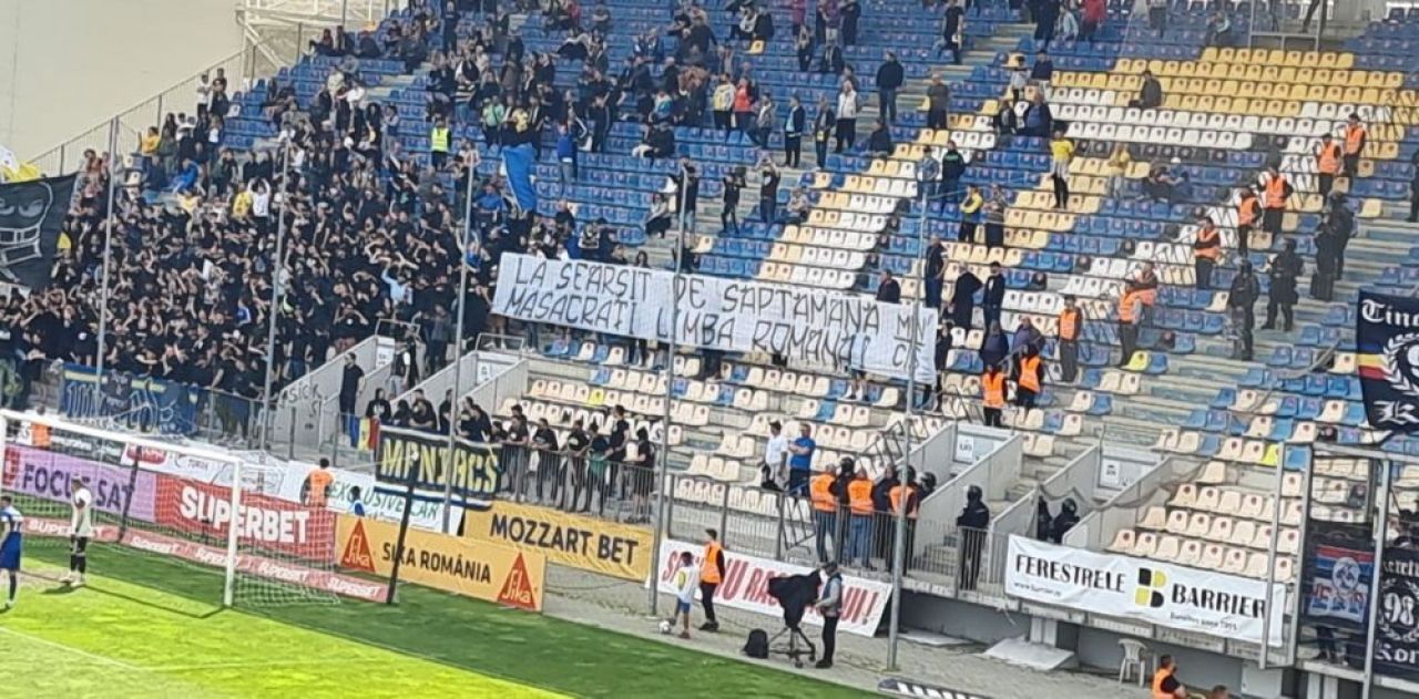 Petrolul - Steaua, derby fără gol în fața a 14.000 de fani! Cele mai tari bannere + cum arată clasamentul_9