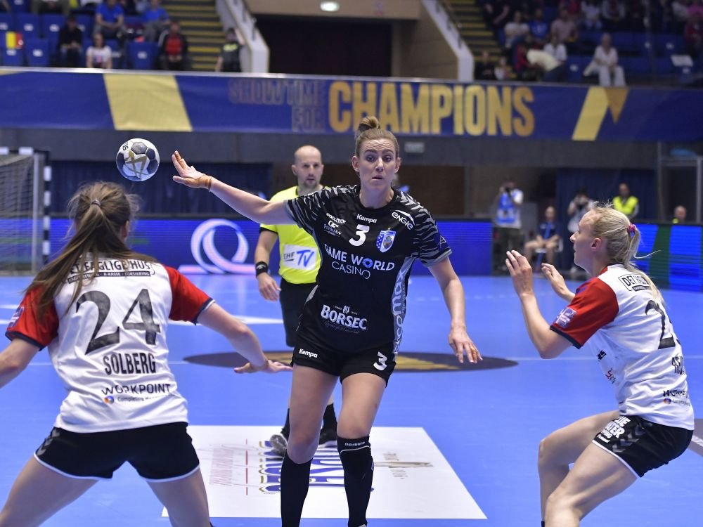 CSM București - Esbjerg 25-26. Eșec în ultima secundă pentru 