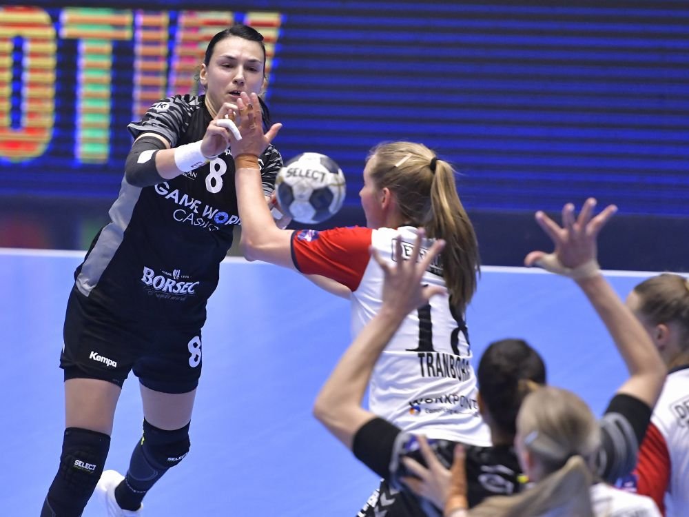 CSM București - Esbjerg 25-26. Eșec în ultima secundă pentru 