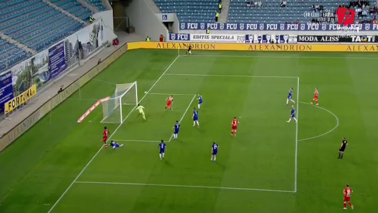 FCU Craiova - UTA Arad 1-0 | O decizie greșită a arbitrului a schimbat meciul! Oltenii își asigură matematic prezența în Liga 1 _11