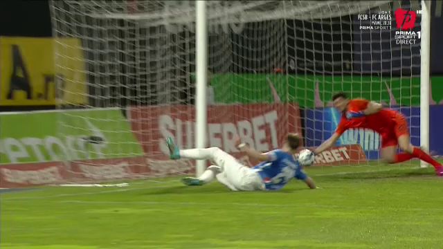 CFR Cluj - Farul Constanța 1-0 | CFR nu o iartă pe Farul! Pariul lui Dan Petrescu marchează primul gol pentru clujeni_8