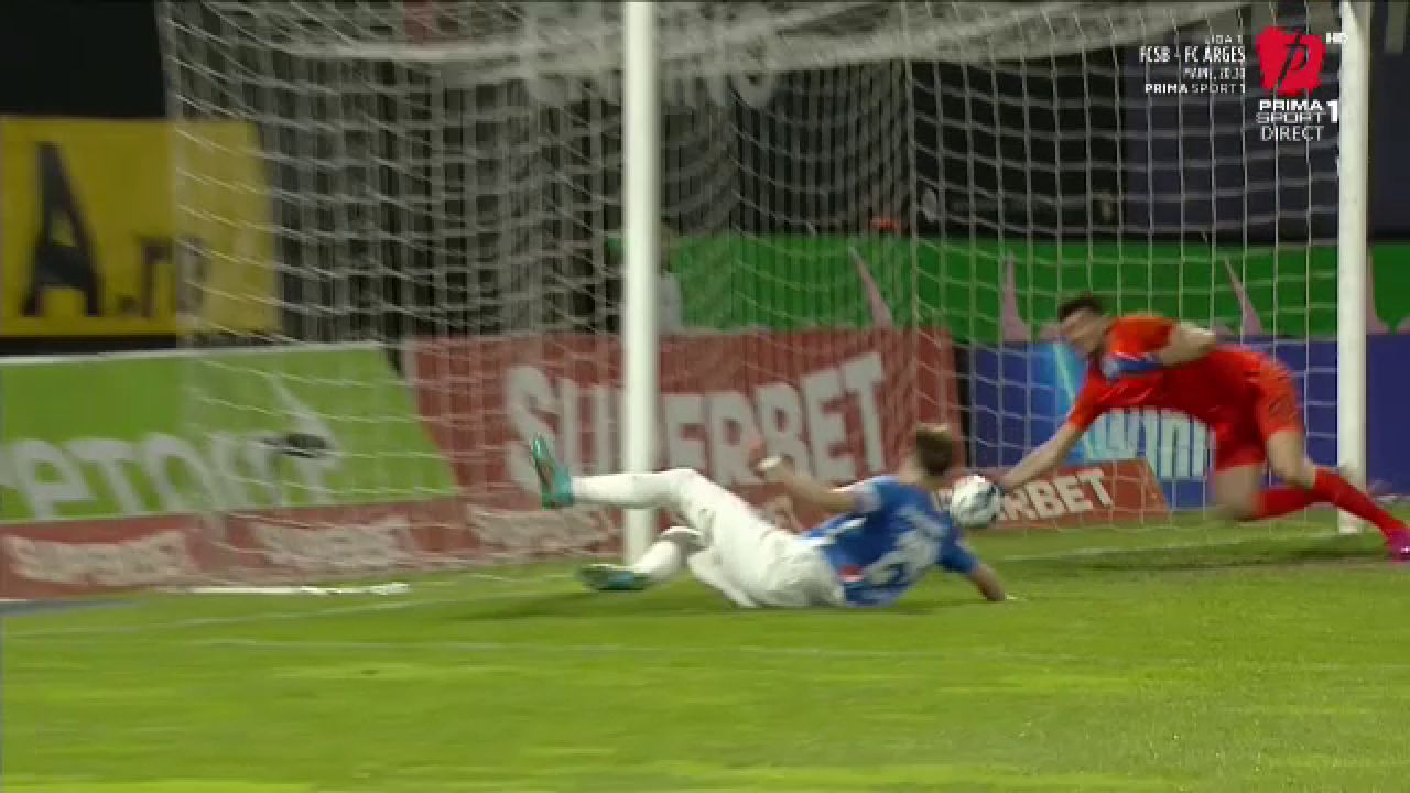 CFR Cluj - Farul Constanța 1-0 | CFR nu o iartă pe Farul! Pariul lui Dan Petrescu marchează primul gol pentru clujeni_8