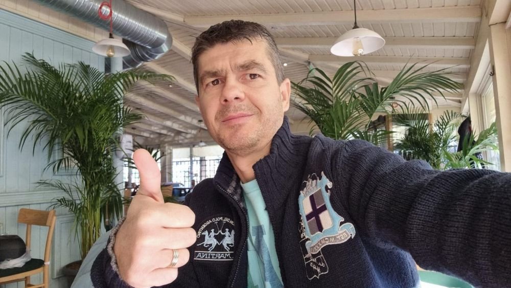 Anii au trecut, dar mesajul încă rezistă. Unde și de ce a fost aproape Robert Niță să-și prezinte tricoul 