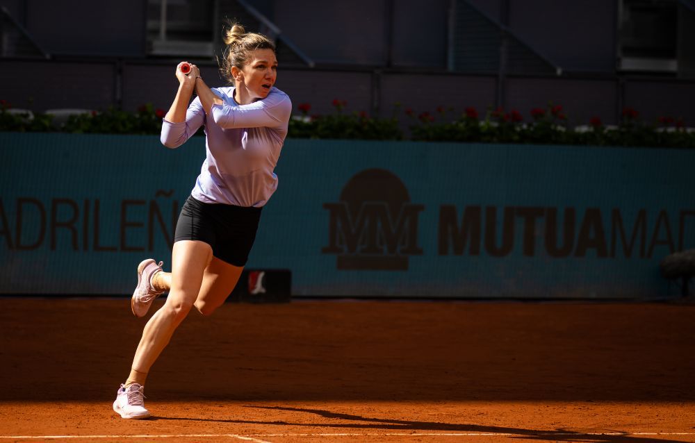 Simona Halep - Cori Gauff 6-4, 6-4. Simona Halep trece testul psihologic: revine de la 1-4 în setul 2 și se califică în sferturi la Madrid_4