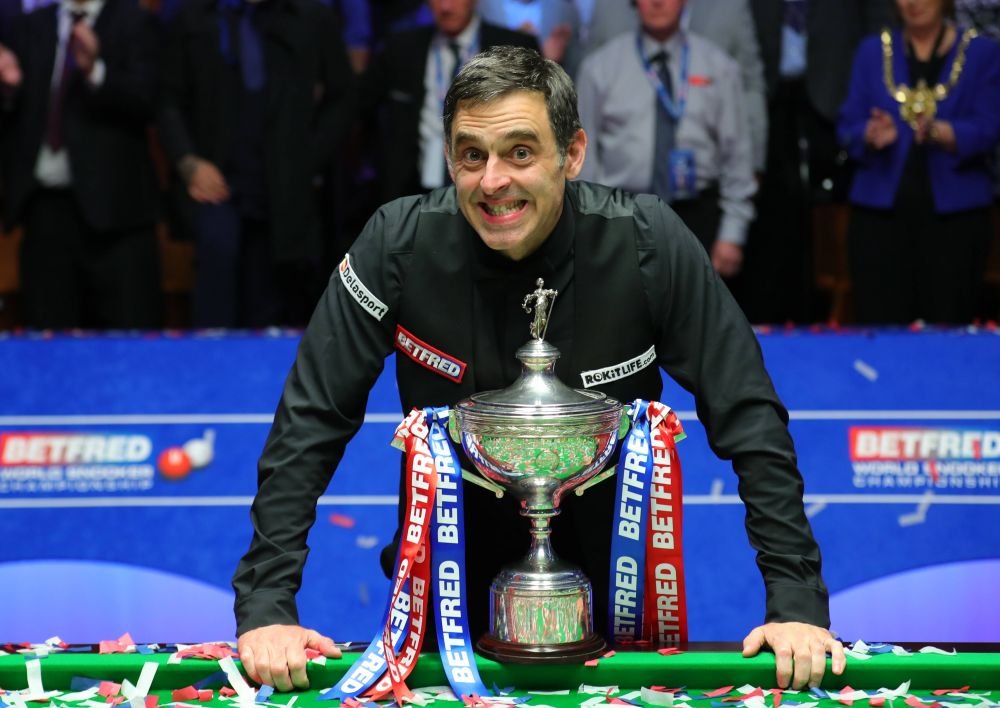 La 46 de ani, Ronnie O Sullivan a c&acirc;știgat al șaptelea titlu de campion mondial la snooker!