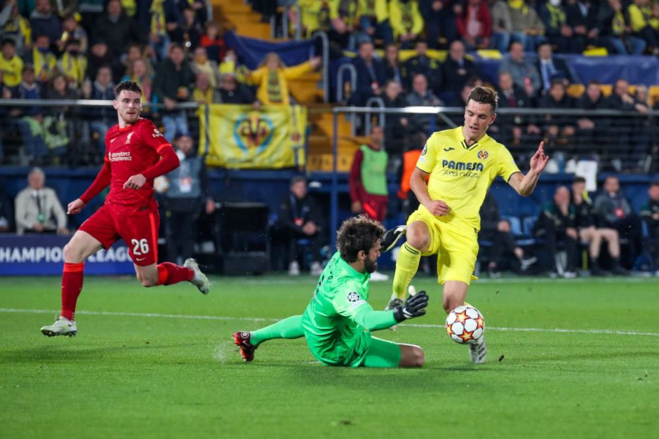 Reacție dură a oficialilor lui Villarreal: „A fost scandalos! Arbitrul nu are nivel pentru astfel de meciuri!” _5