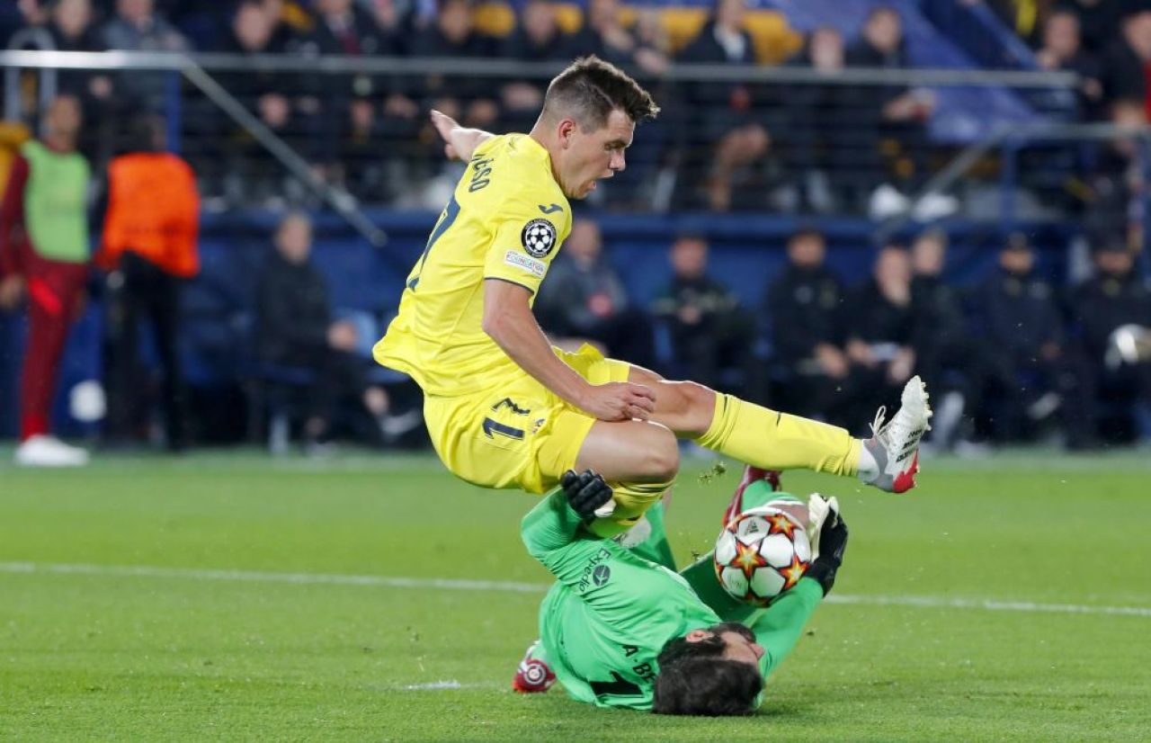 Reacție dură a oficialilor lui Villarreal: „A fost scandalos! Arbitrul nu are nivel pentru astfel de meciuri!” _12