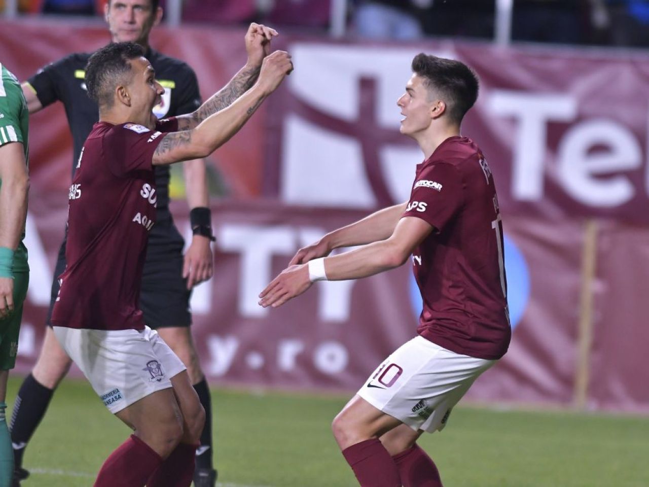 Abordare complet diferită față de FCSB! Reacție în cazul 'micului fenomen' din Liga 1: „Ar trebui să fie o ofertă senzațională ca să îl cedăm! Nu umflăm jucătorul ca alte cluburi!” _7