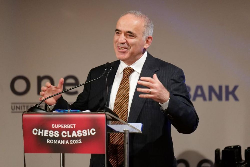 Garry Kasparov a deschis turneul Grand Chess Tour 2022, la Palatul Parlamentului. Competiția debutează joi: 10 dintre cei mai mari șahiști ai lumii se confruntă la București