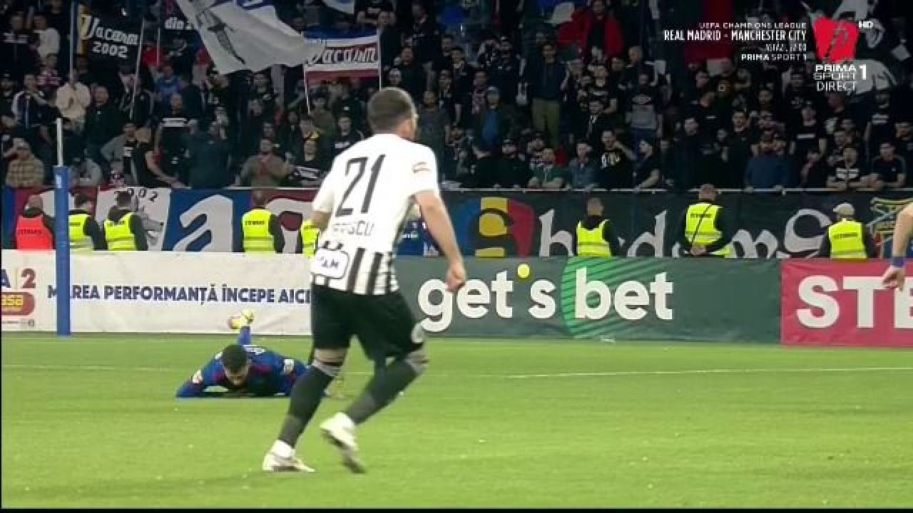 Momente de panică pe Ghencea, la CSA Steaua - U Cluj 0-2. Ambulanța a intrat pe teren_2