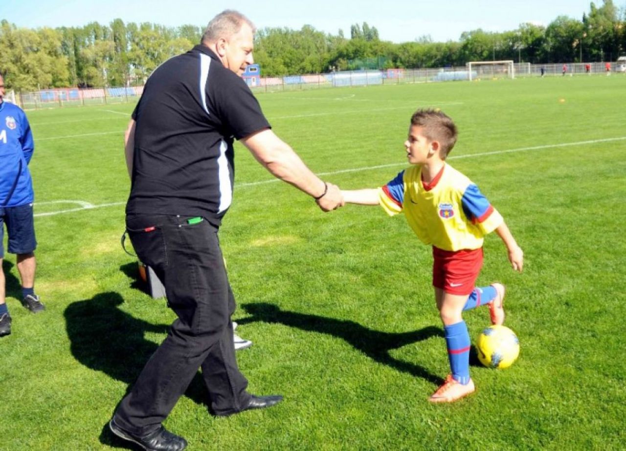 Puștiul care l-a impresionat pe Becali la meciul cu Ajax a învins-o pe CSA în Ghencea: „În Liga 1 e Steaua adevărată!”_3