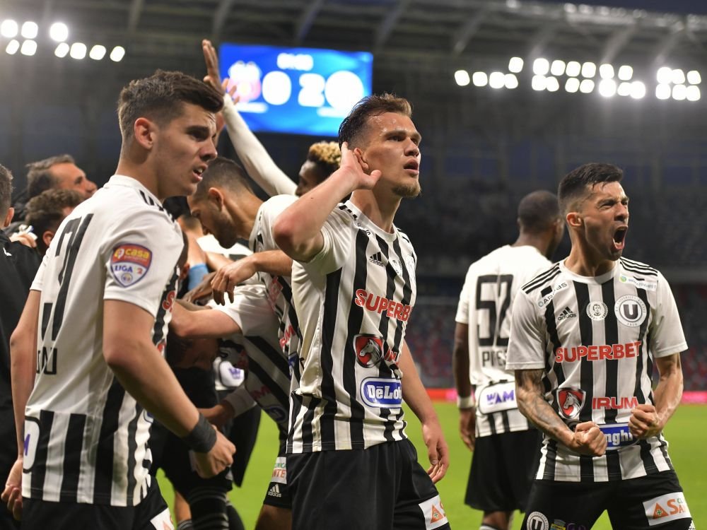 Au detonat bomba! Ultrașii Stelei, coregrafie și show pirotehnic la meciul cu Universitatea Cluj_8