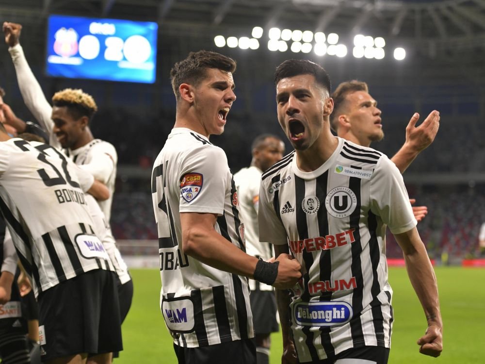 Au detonat bomba! Ultrașii Stelei, coregrafie și show pirotehnic la meciul cu Universitatea Cluj_9