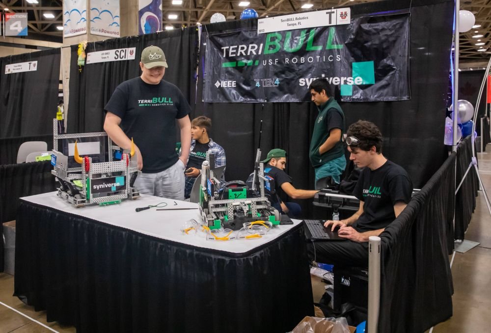 România, campioană mondială la Robotică: o echipă din Arad, cea mai bună din cele 161 de participante la Houston _5