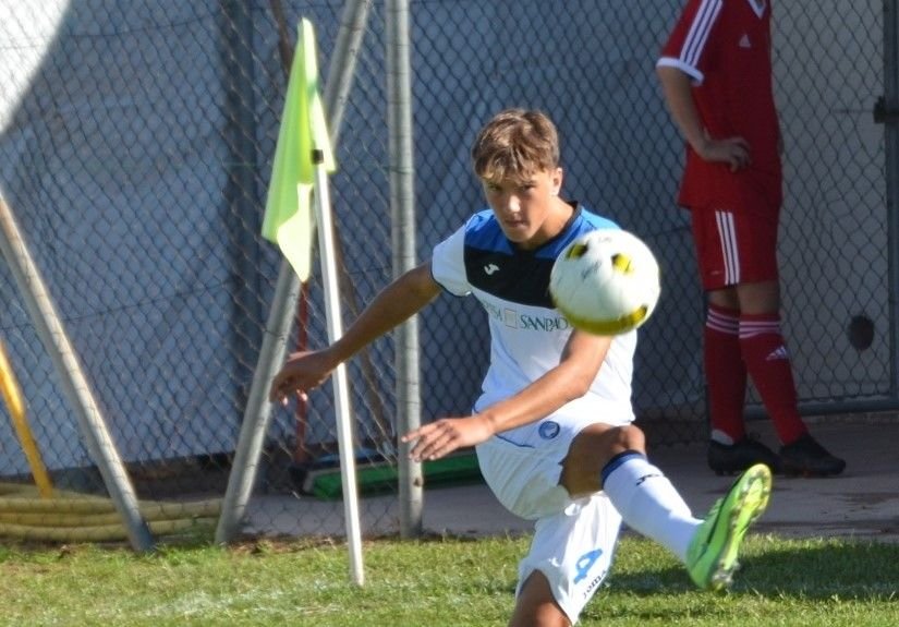 Fotbalistul român din naționala Italiei i-a cucerit! ”Adevărat lider, domină jocul aerian, are o tehnică excelentă”_6