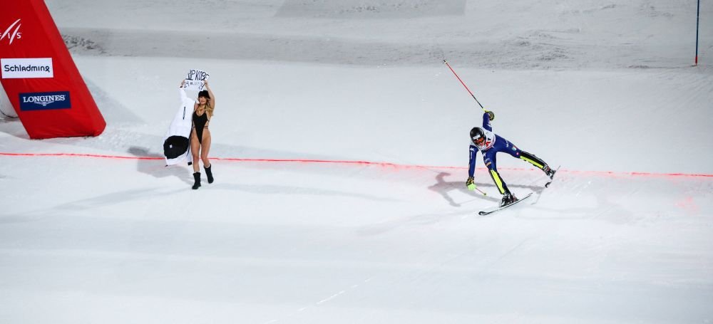 Kinsey Wolanski știe și cu fotbalul! Clipul cu care și-a înnebunit urmăritorii la trei ani după ce a pătruns aproape dezbrăcată pe teren la finala Champions League _53