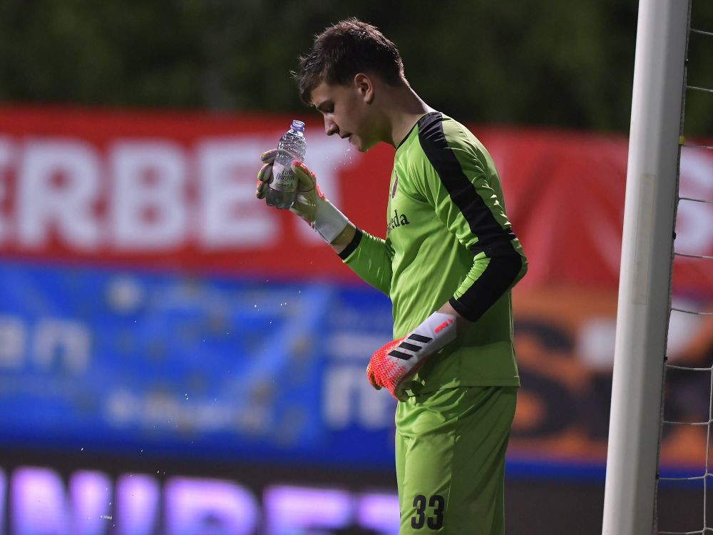 FCSB și Universitatea Craiova luptă la cuțite pentru un jucător din naționala U21_4