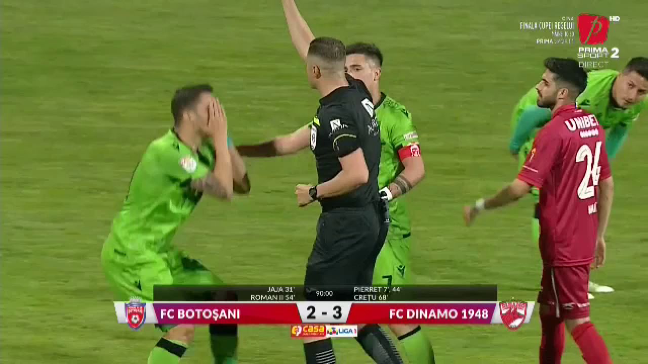 Pierdere importantă la Dinamo pentru baraj! A văzut cartonaș roșu după ultimul fluier_1