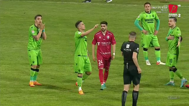 Pierdere importantă la Dinamo pentru baraj! A văzut cartonaș roșu după ultimul fluier_3