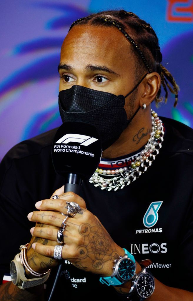 Hamilton s-a afișat cu trei ceasuri de lux și plin de diamante! Metoda pilotului de Formula 1 de a protesta și ce l-a nemulțumit _15