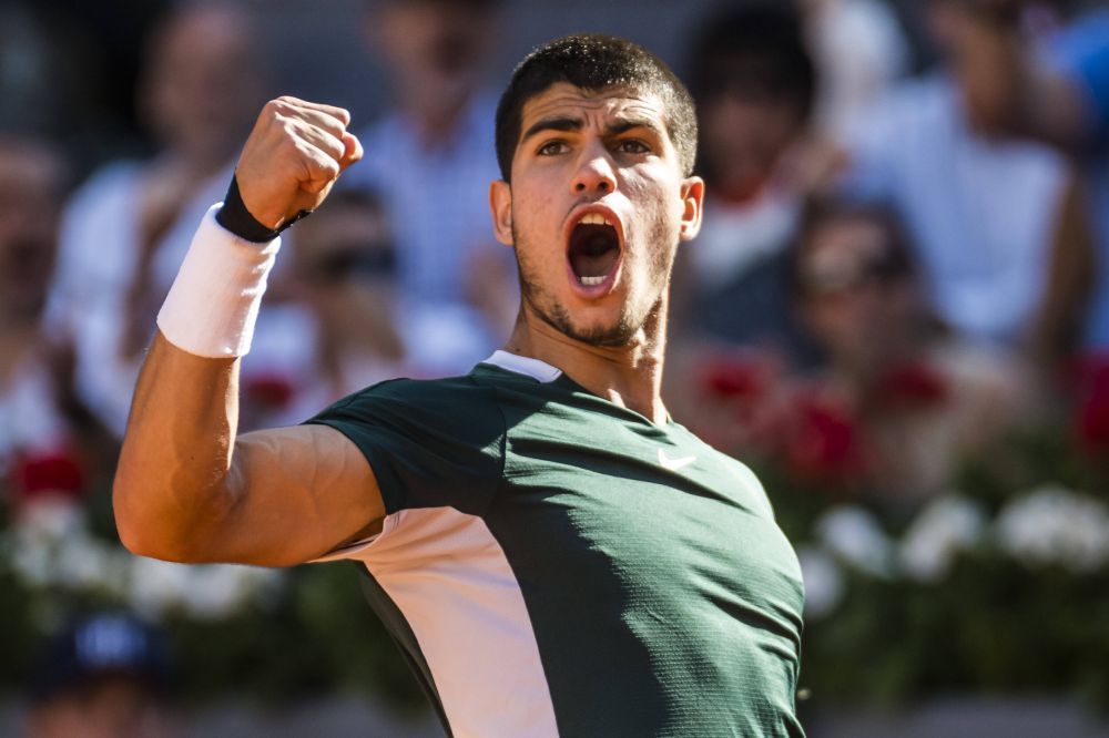 Carlos Alcaraz face o nouă victimă! După Rafael Nadal, ibericul l-a eliminat și pe Djokovic și joacă în finala de la Madrid_3