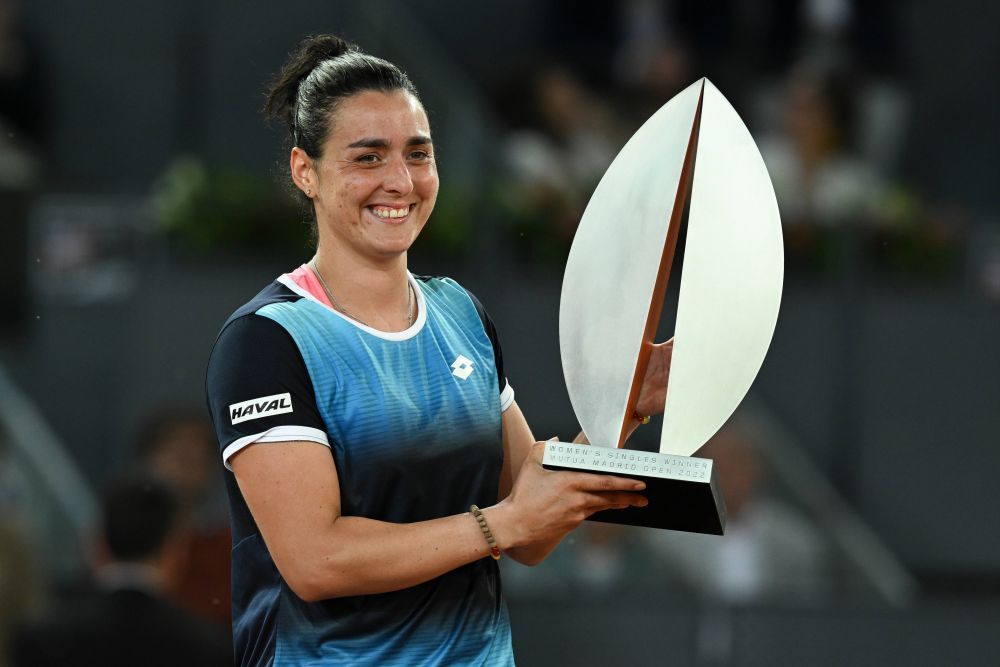 A eliminat-o pe Halep și s-a oprit când a primit trofeul în mână! Ons Jabeur, campioană la Madrid! Tunisianca a câștigat cel mai important titlu al carierei sale _11