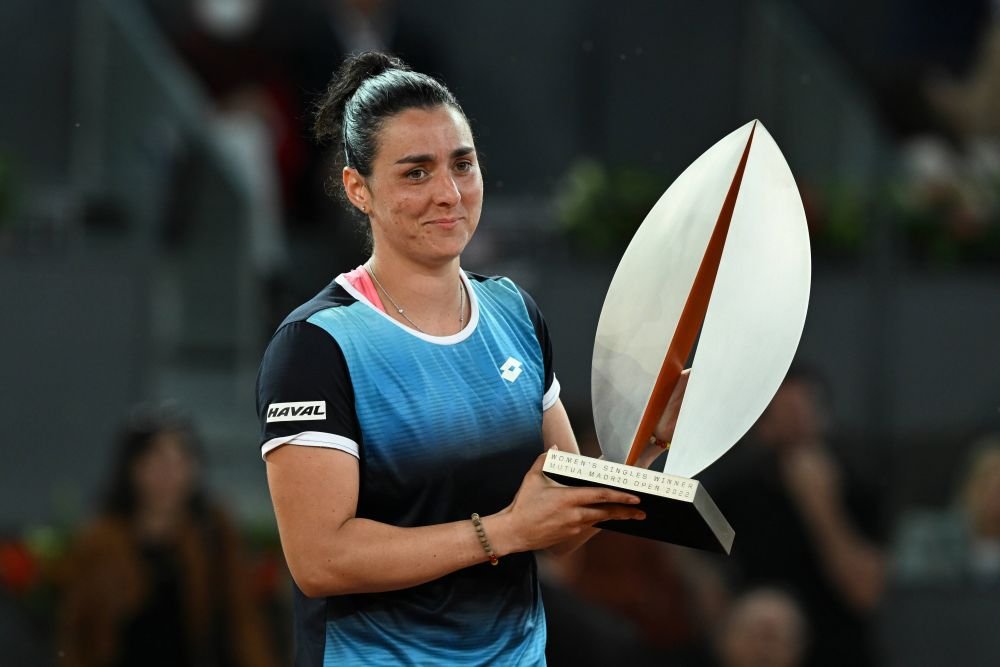 A eliminat-o pe Halep și s-a oprit când a primit trofeul în mână! Ons Jabeur, campioană la Madrid! Tunisianca a câștigat cel mai important titlu al carierei sale _13