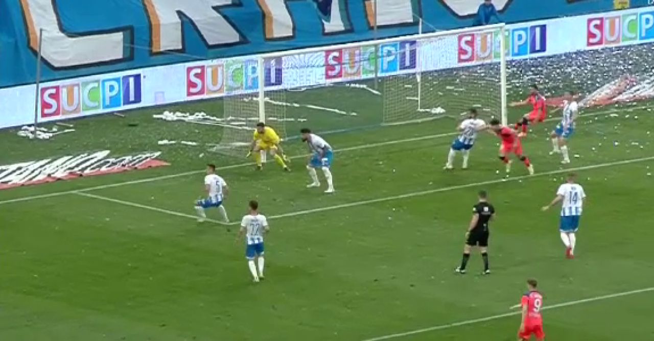 Faza la care FCSB ar fi vrut penalty la Craiova. Ce arată reluările_5