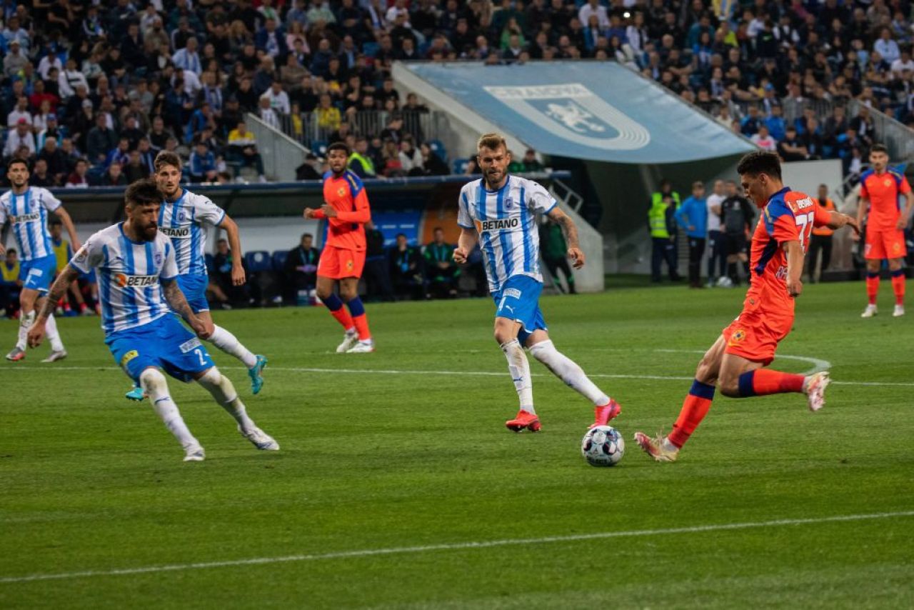 Reghecampf, mulțumit de jocul Craiovei! Antrenorul oltenilor le transmite un mesaj celor de la FCSB_16