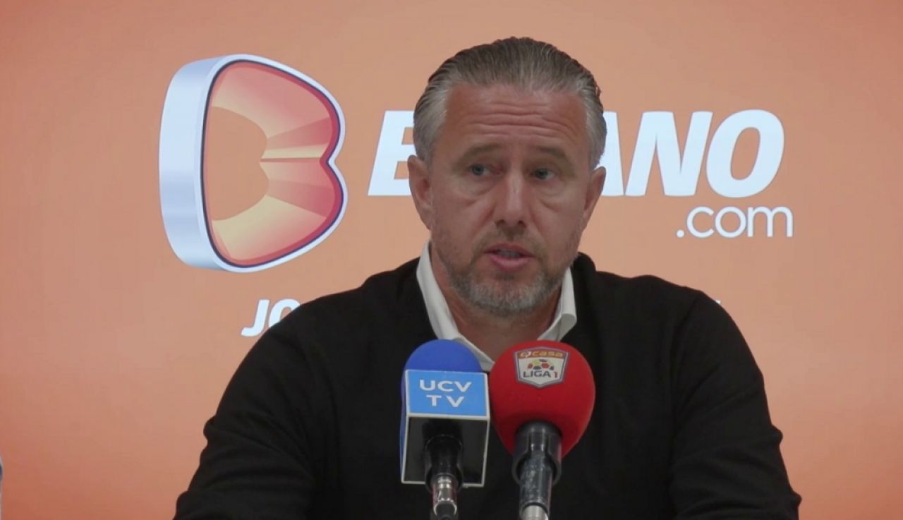 Reghecampf, iritat de comentariile venite de la FCSB: